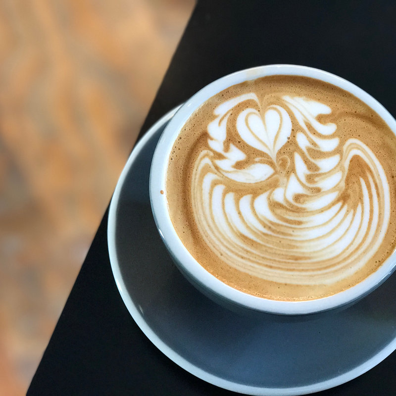 カフェラテ(デウス エクス マキナ HARAJYUKU （Deus Ex Machina）)の写真