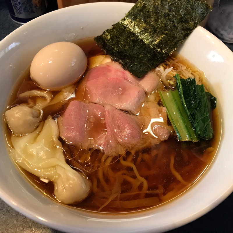 醤油らーめん (とものもと)の写真