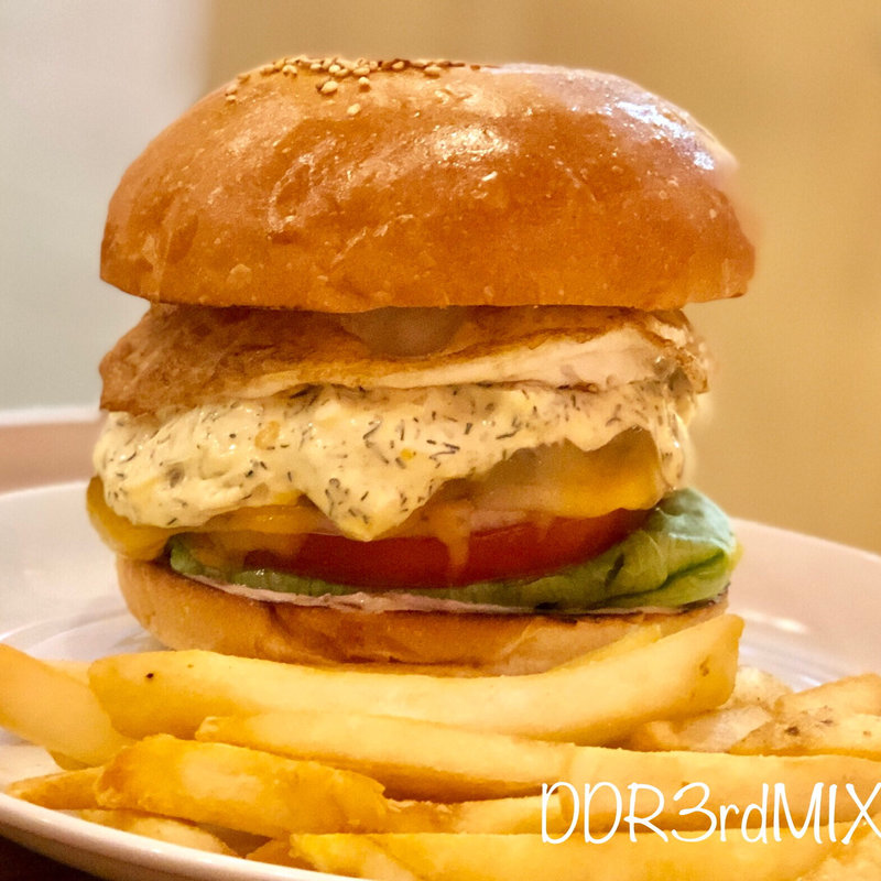 エッグベーコンチーズバーガー(BURGER&MILKSHAKE CRANE)の写真