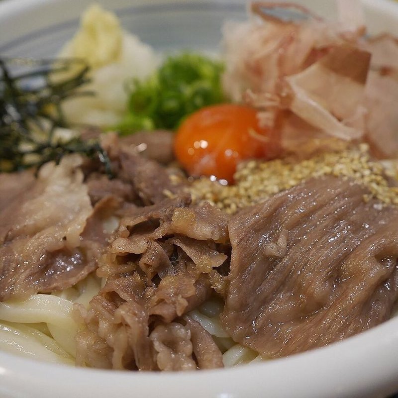 和牛肉ぶっかけ(手造りうどん 楽々 （らくらく）)の写真