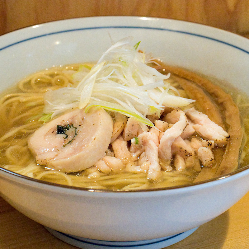 鶏そば　塩の方へ(コッチネッラ（Coccinella）)の写真