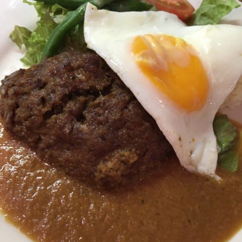 ハンバーグライス(AOI)の写真