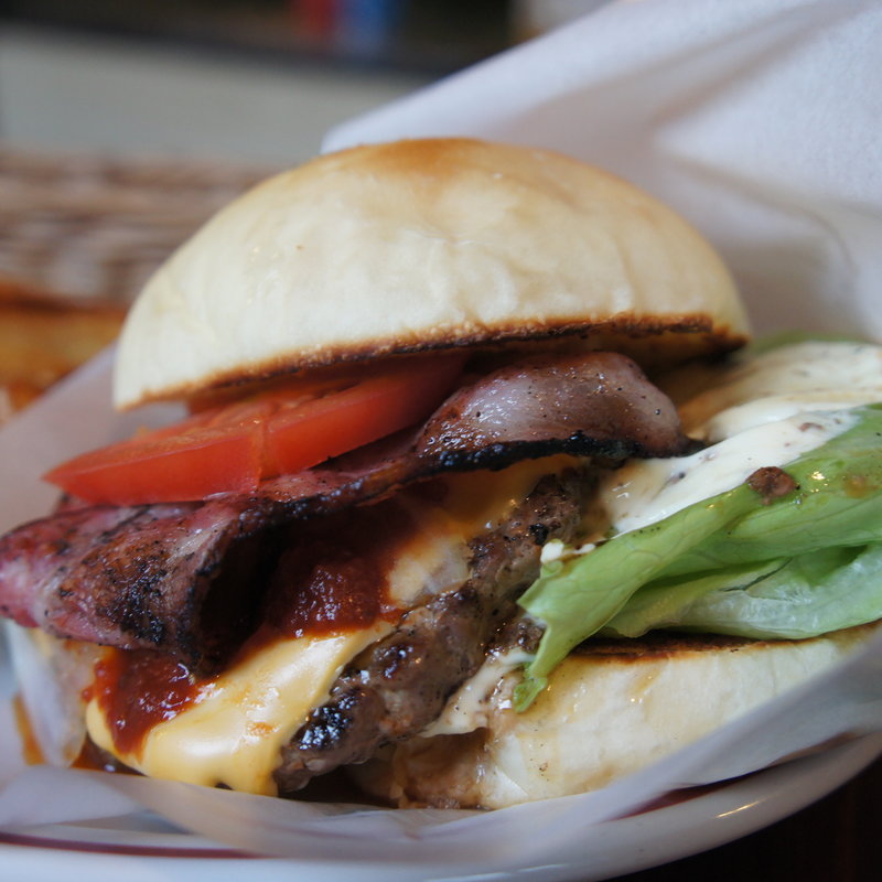 ベーコンチーズバーガー(GORDIES OLD HOUSE)の写真