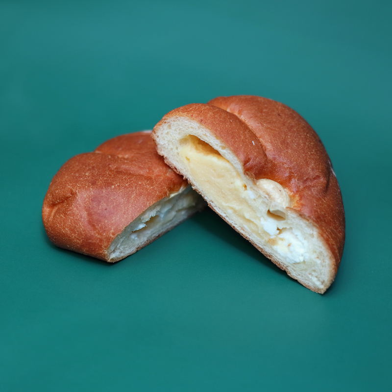 クリームパン＋リコッタ(BEAVER BREAD)の写真