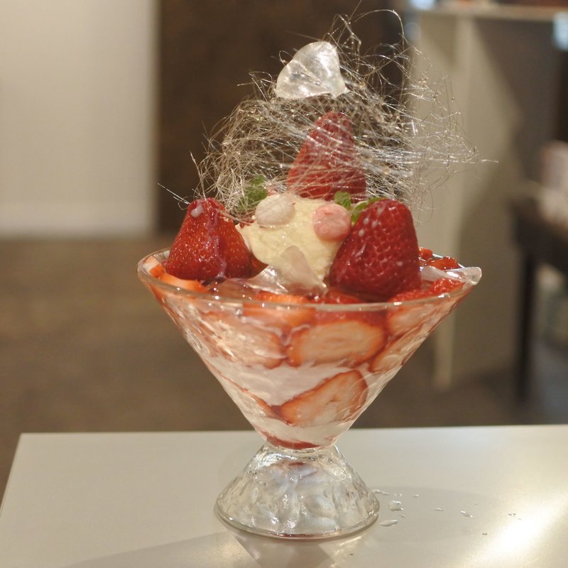 ワタシモダイスキイチゴパフェ(sesshi)の写真