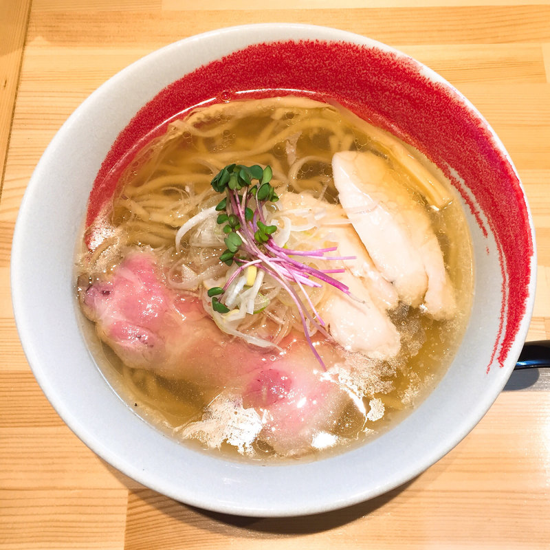 塩らーめん(麺や 凛)の写真