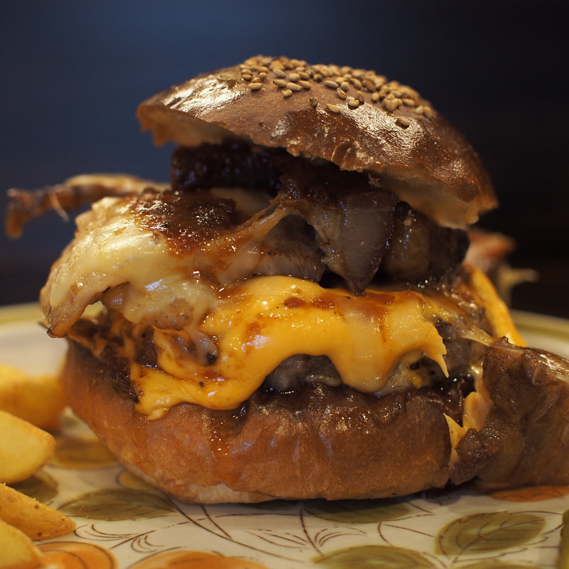 鬼ベーコンバーガー(BURGER CRAZY)の写真