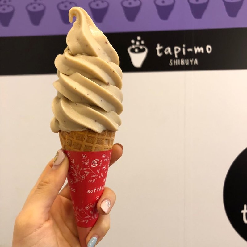 焼き芋ソフトクリーム(tapi-mo SHIBUYA)の写真