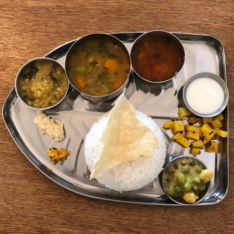 ベジミールスセット(モモヨカリー)の写真