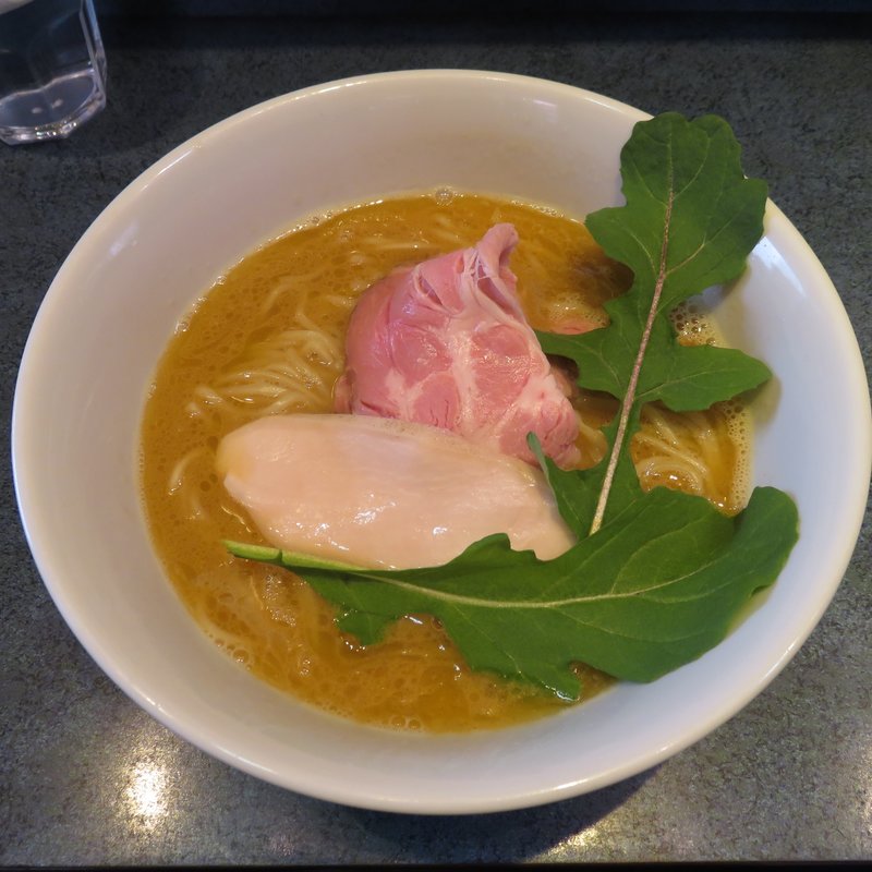 白湯らーめん(もとのとも)の写真