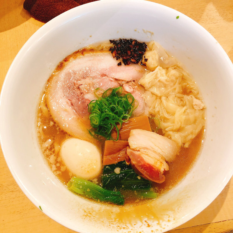 特製醤油そば(饗 くろ喜 （もてなし くろき/饗 くろ㐂）)の写真