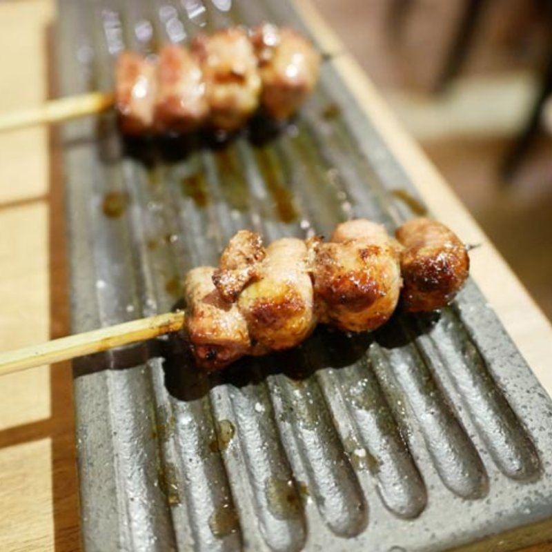 丸はつ(炭火焼き鳥と鶏ガラらーめん　鳥鶏研究団)の写真