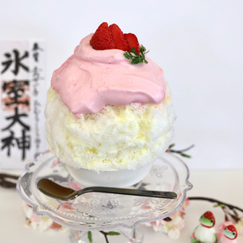 桜いちごミルフィーユ(ひめじ官兵衛堂)の写真