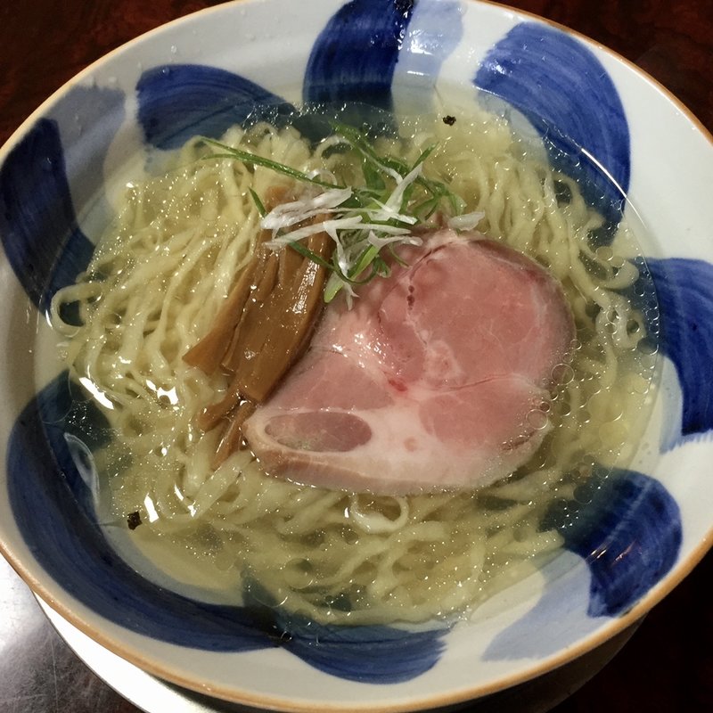 塩らぁ麺(さんくるげ)の写真