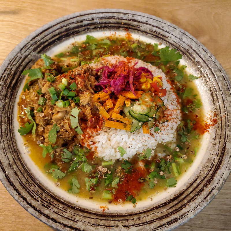 鶏煮込みカレー(ニシジルシ)の写真