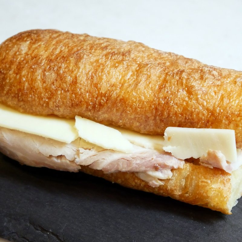 自家製ハム×グリュイエールサンドイッチ(365日と日本橋)の写真