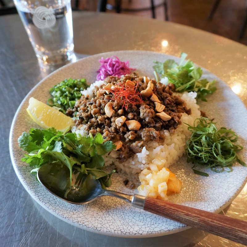 羊とハーブのそぼろカリー(六鹿day)の写真