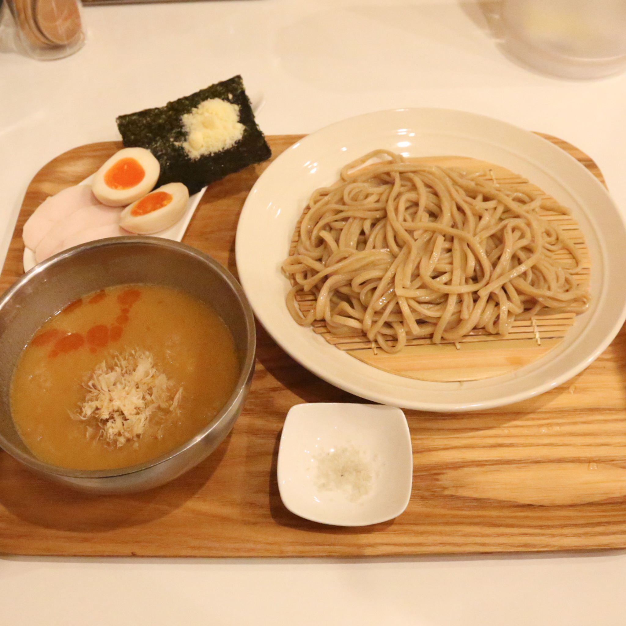 鶏と野菜のポタージュつけ麺(サルタヒコ)の写真