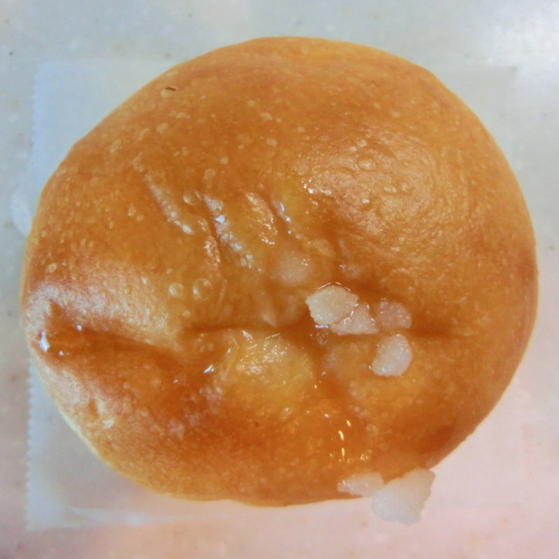 クリームパン(Boulangerie et Cafe Main Mano)の写真