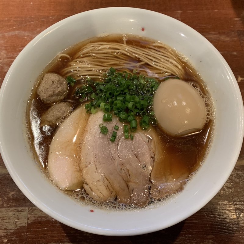 芳醇醤油鶏そば(麺や而今 （じこん）)の写真