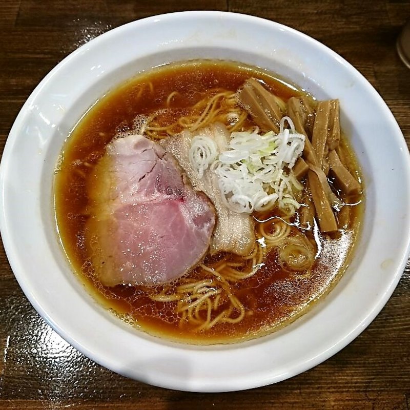 鶏しょうゆ(麺や一芯)の写真