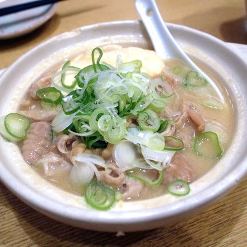 名物！もつ煮込み(須賀乃湯)の写真