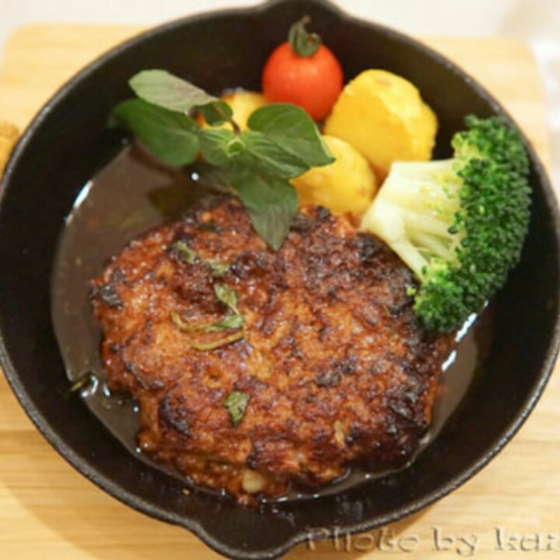 薬膳ラムハンバーグ(香食楽 （kakura カクラ）)の写真