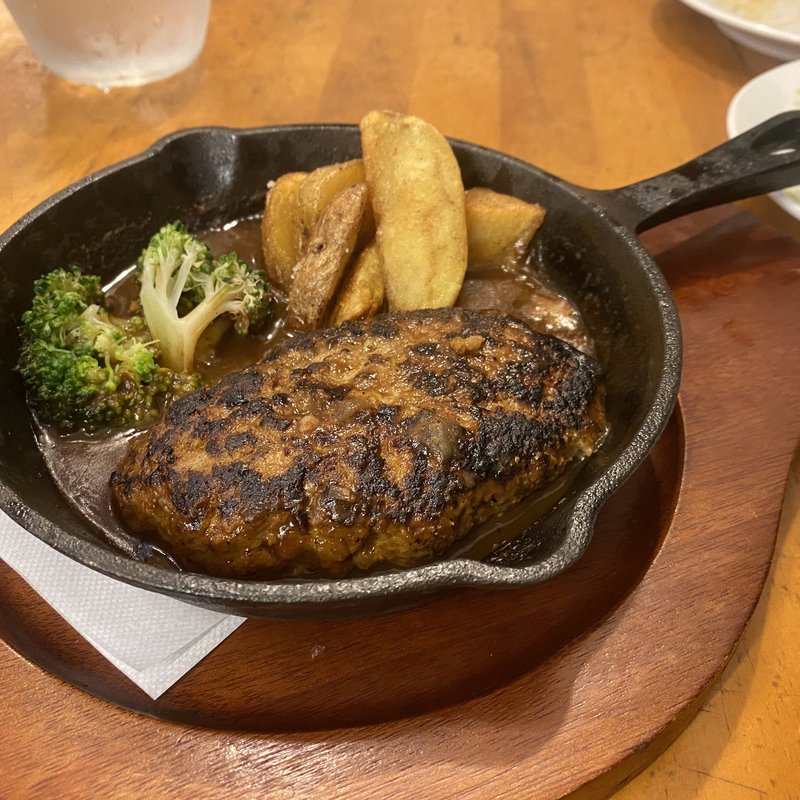ハンバーグステーキ(Callas)の写真
