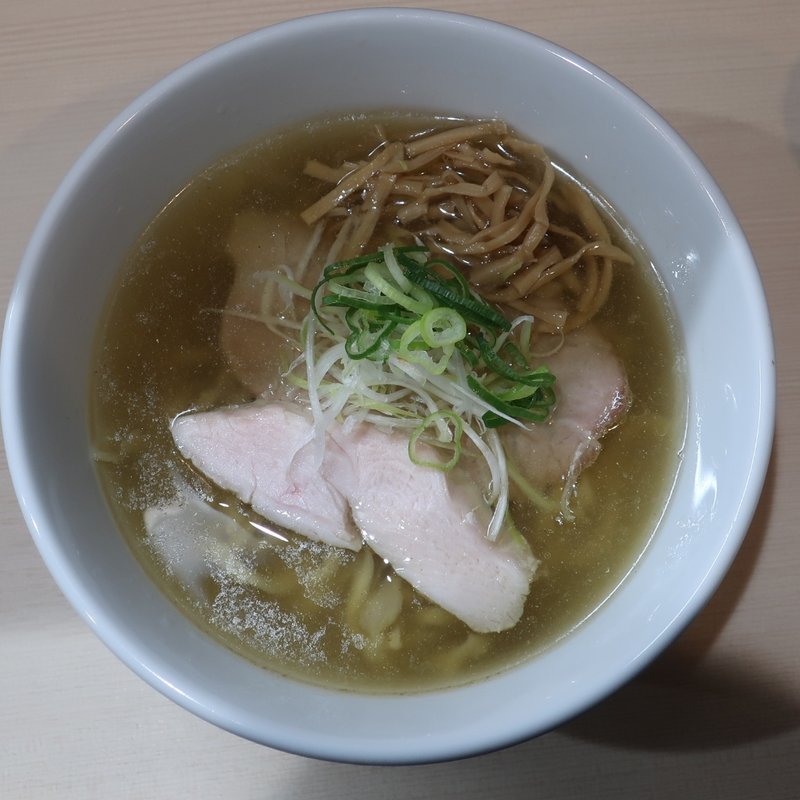 塩中華そば(手揉み中華そば中村)の写真