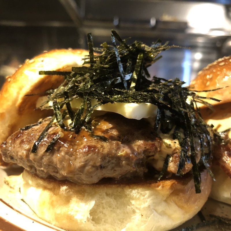 山椒バター磯部バーガー(Hyoe's Burgers+Fries)の写真