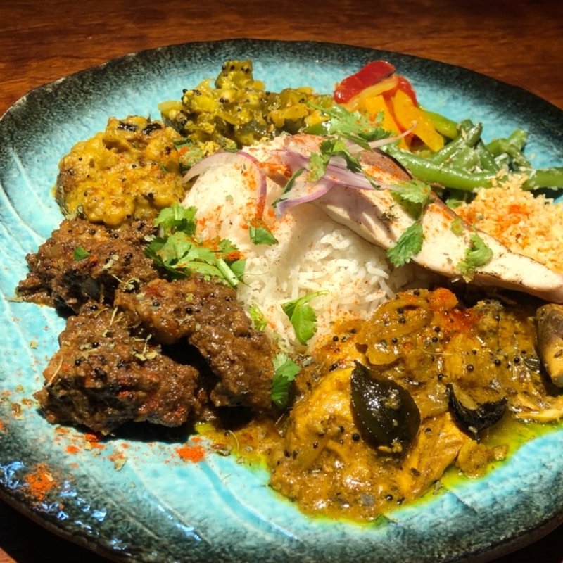 2種あいがけ（バスマティ変更）(スパイスカレー ウラカンラナ)の写真