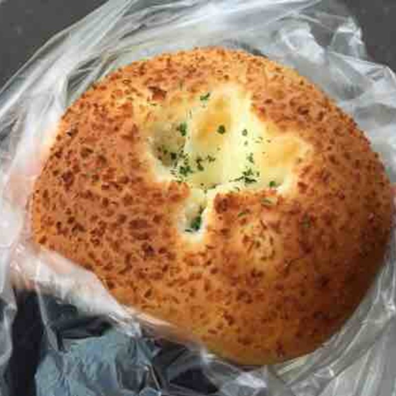 焼きカレーパン(パン焼き工房そーせーじ （Boulangerie SOO SEE JI）)の写真