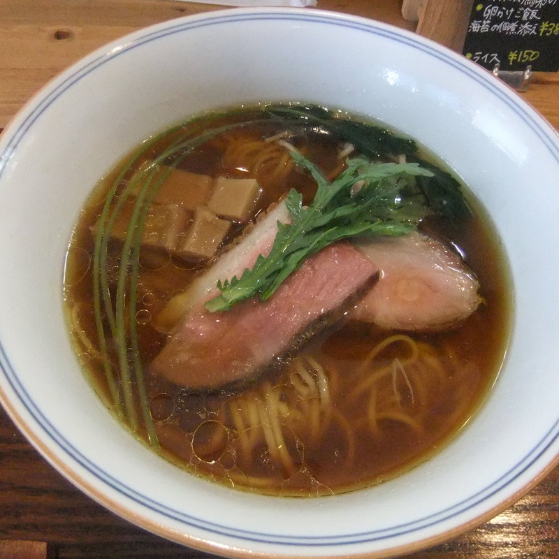 醤油らぁ麺(Ramen FeeL)の写真