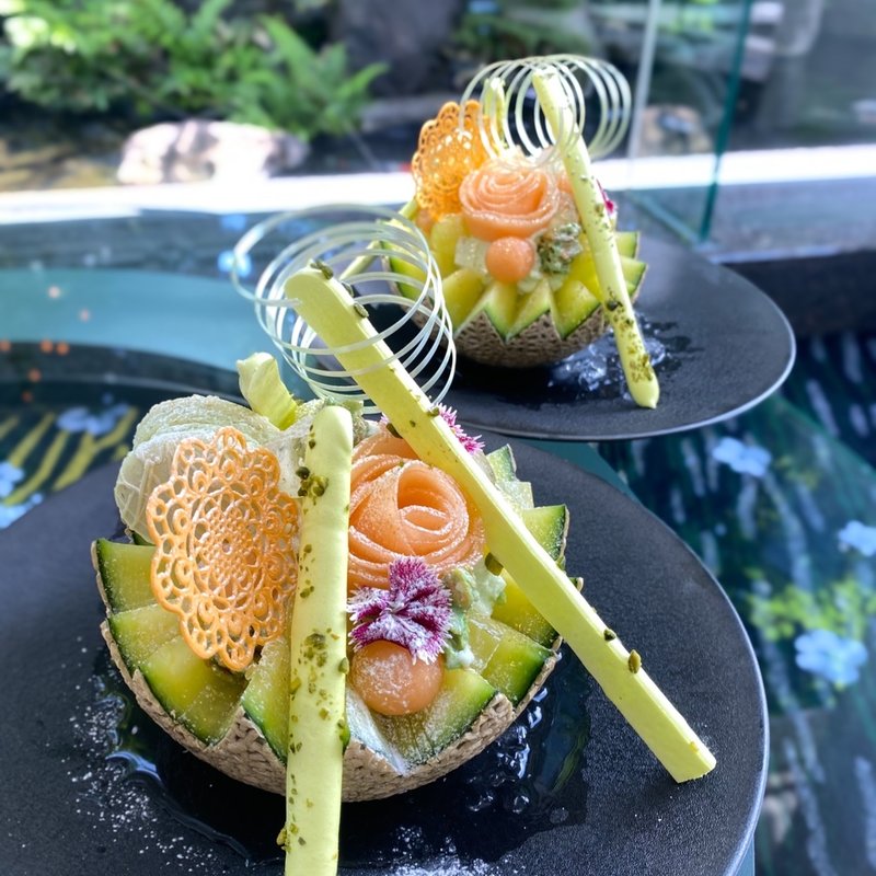 プレミアムメロンパフェ(ウェスティンホテル大阪 ロビーラウンジ )の写真