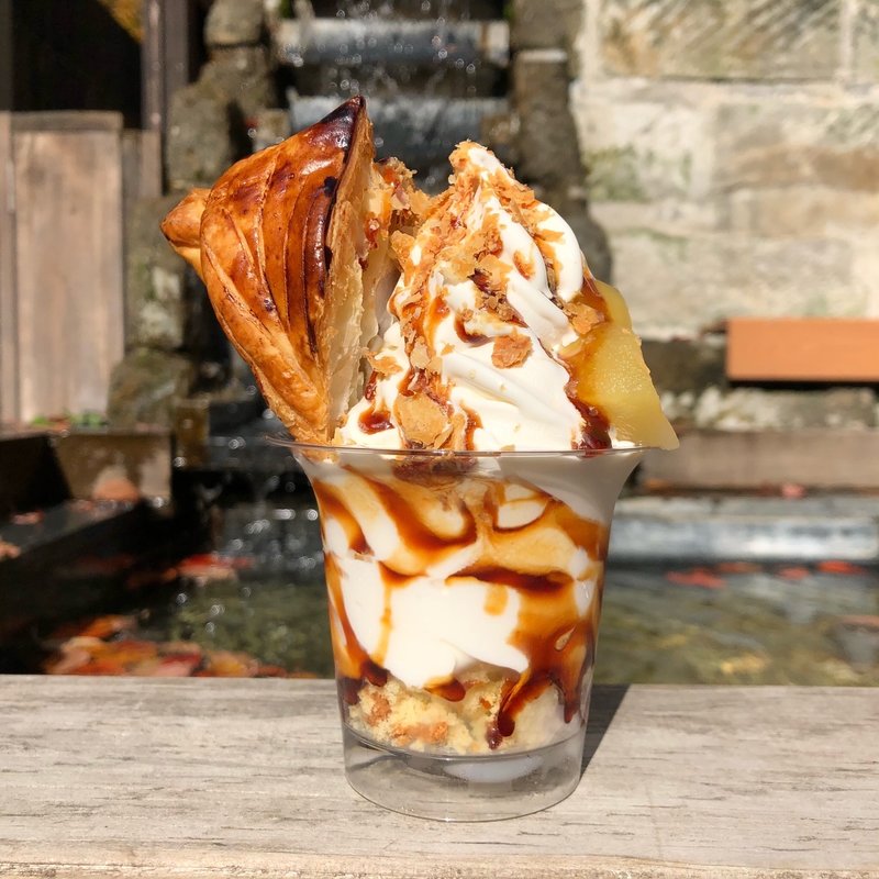 アップルパイパフェ(ジェイグラッセ （J・glacee）)の写真