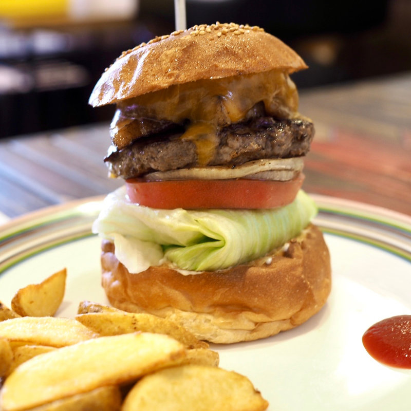 パインベーコンチーズバーガー(バーガークレイジー （BURGER CRAZY）)の写真