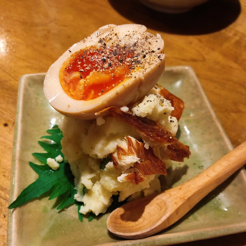 鯖燻製と半熟玉子のポテトサラダ(なかめのてっぺん 本店 )の写真