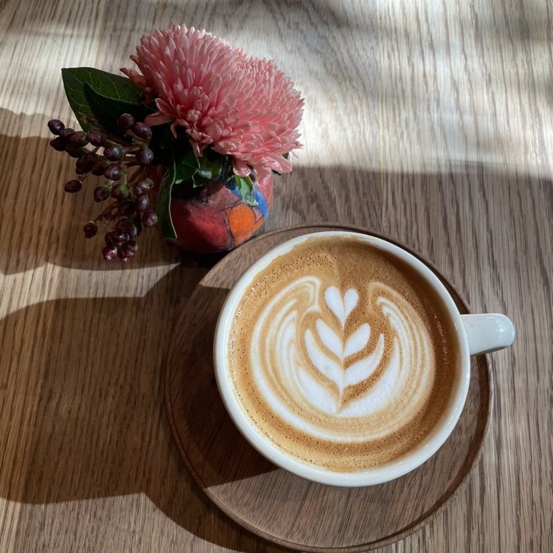 カフェラテ(パドラーズコーヒー 西原本店 （PADDLERS COFFEE）)の写真