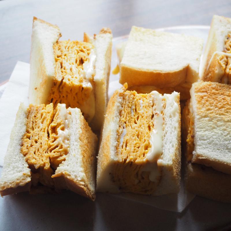 こだわり卵の厚焼きトーストサンド(karo 馥郁焙煎工房 )の写真