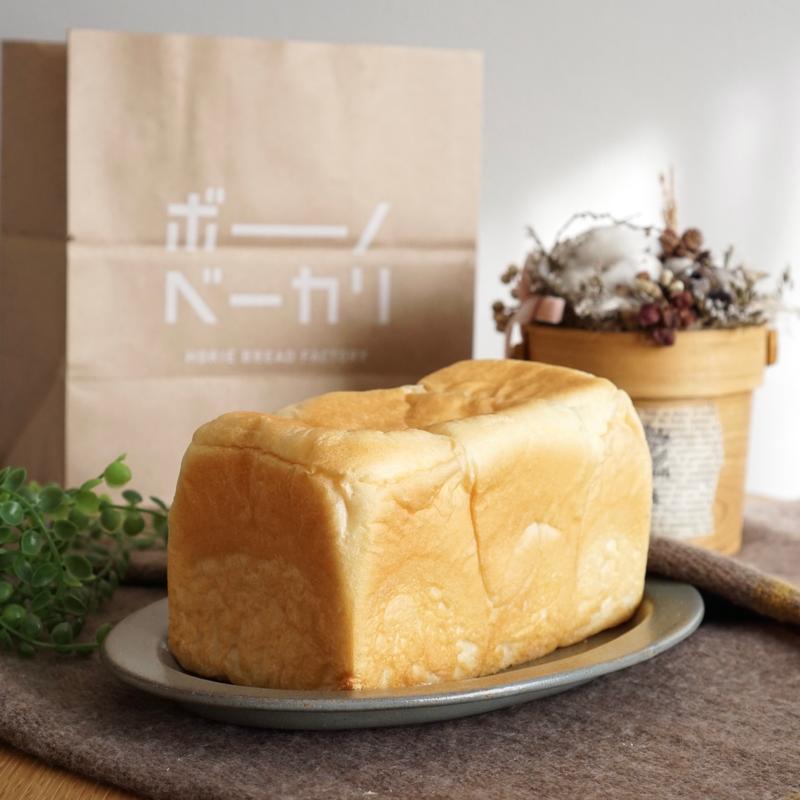 も--ちりミルクの食パン(ボーノベーカリ)の写真