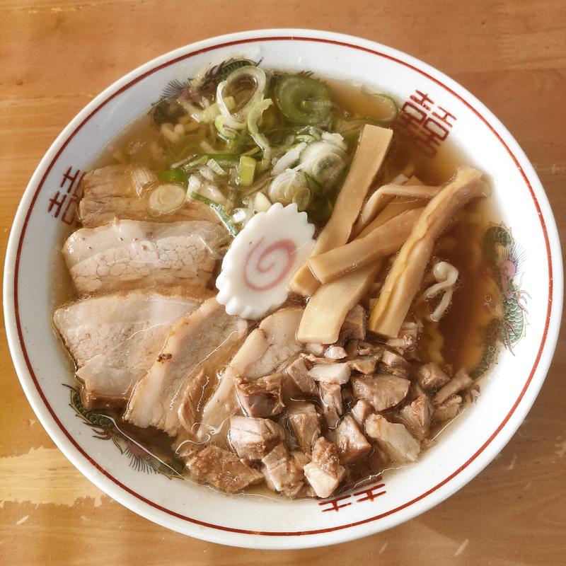 大盛らーめん（スペシャル、硬めネギ多め）(喜多方ラーメン 天高盛 （てんこもり）)の写真