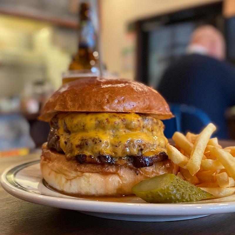 ダブルチーズバーガー(ザ マンチーズ バーガーワークス （THE MUNCHIES BURGER WORKS）)の写真