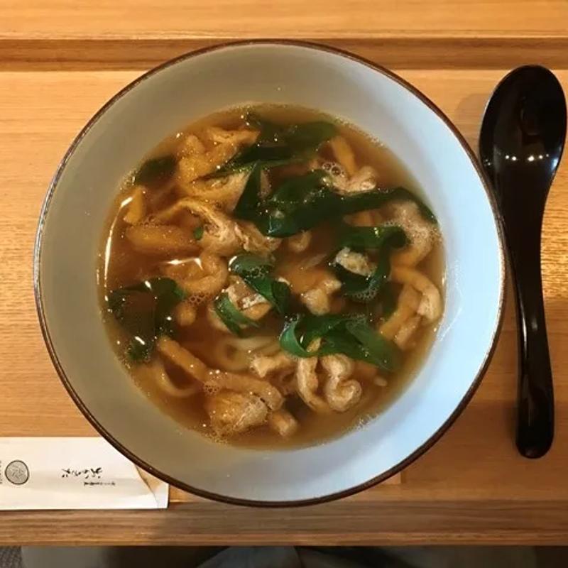 きつねうどん(京うどん 生蕎麦 岡北（おかきた）)の写真