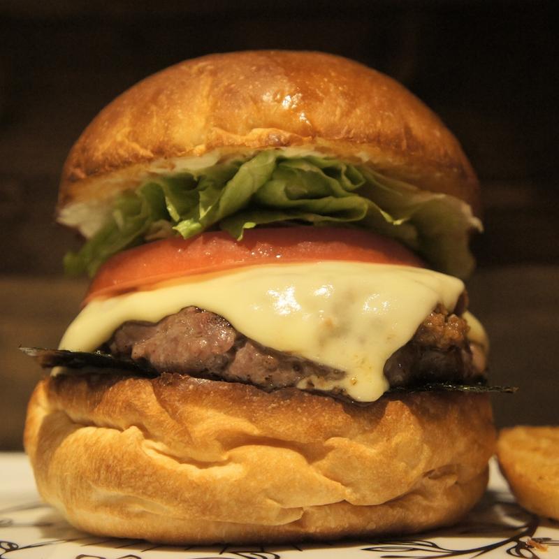 ゴーダミソミートバーガー(folk burgers&beers)の写真