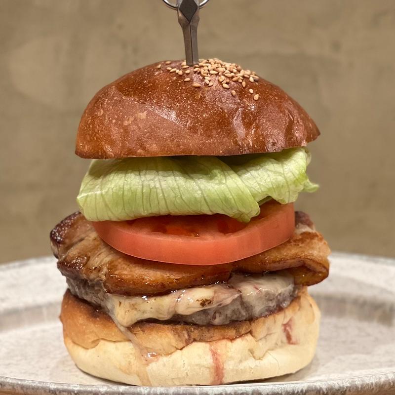 自家製ベーコンチーズバーガー(No.18 （ナンバージュウハチ）)の写真