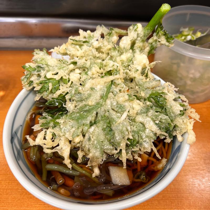 春菊天そば＋山菜(加賀)の写真