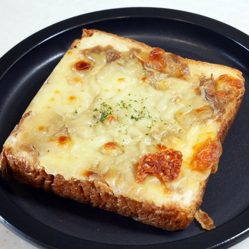 オニオングラタントースト(パンとエスプレッソと)の写真