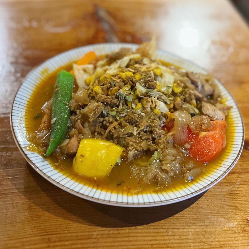 レモンバターコーンキーマ＆山椒ポークキーマとチキンカレー(狛犬 hug me)の写真