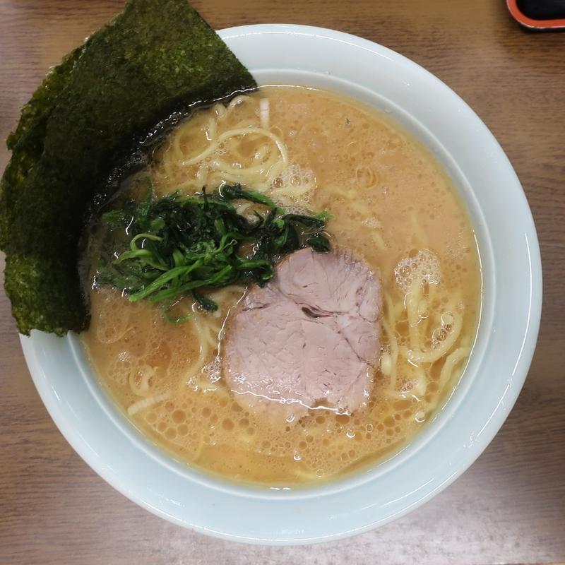 ラーメン　中(寿々喜家 （スズキヤ）)の写真