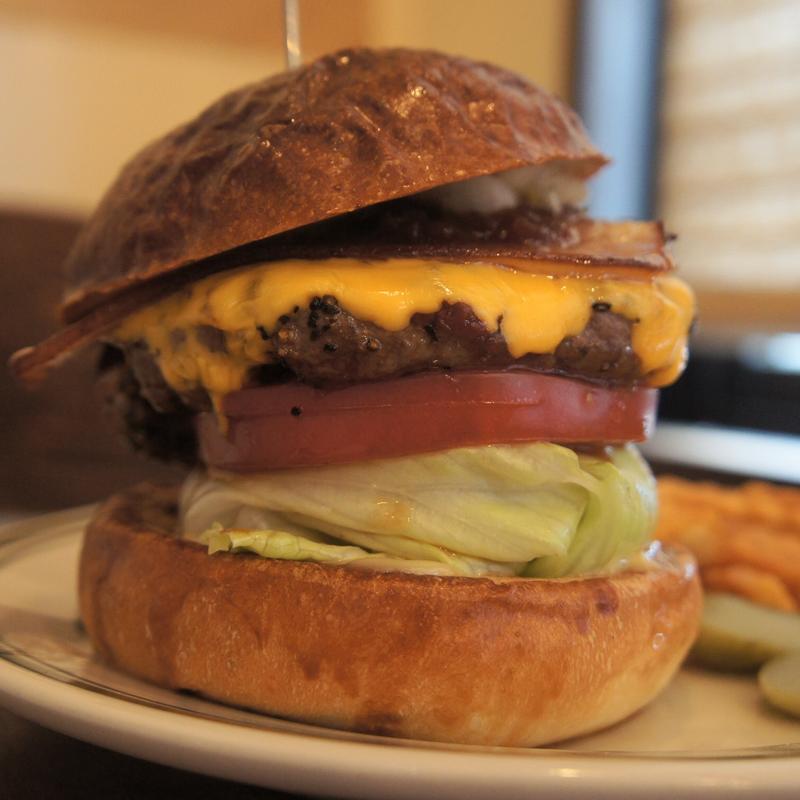 ベーコンチーズバーガー(ザ マンチーズ バーガーワークス （THE MUNCHIES BURGER WORKS）)の写真